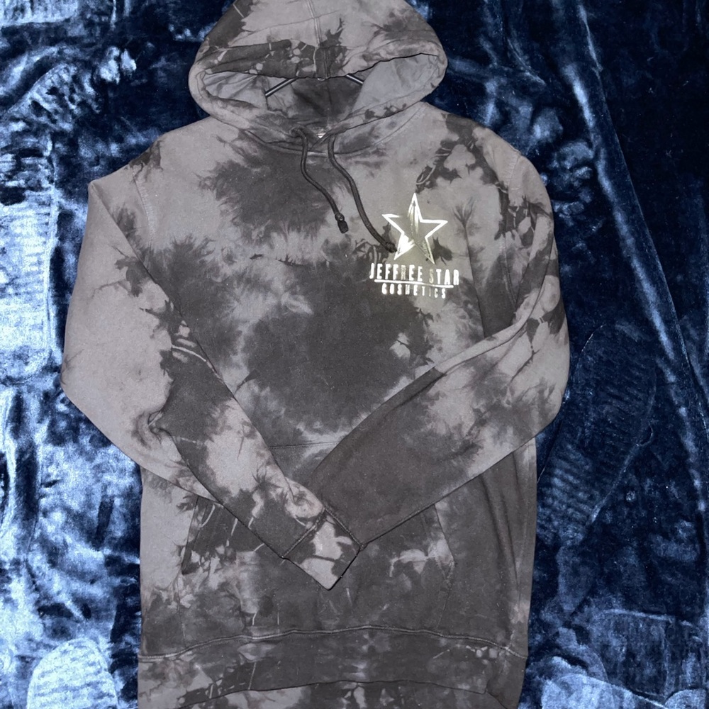 Jeffree star merch, tie die print